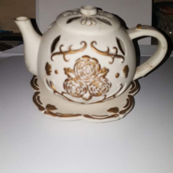Partylite Tea Time Tealight Teapot Candle Holder